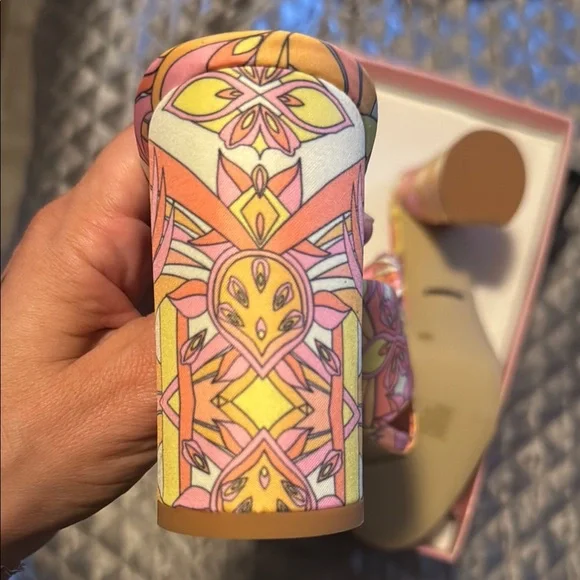 Gianni Bini Pink and Orange Heels with Vibrant Design - Picture 3 of 4